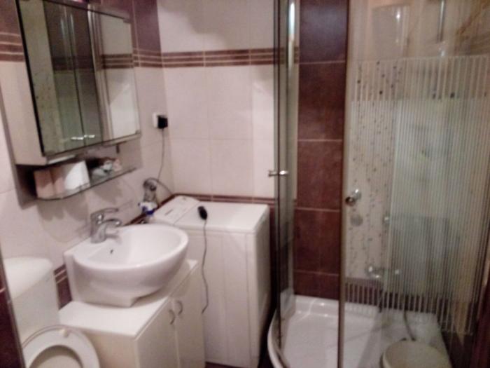 zemun, prvomajska, 1 5 , 56m2, 8 12, cg, renoviran, pvc besplatni mali oglasi