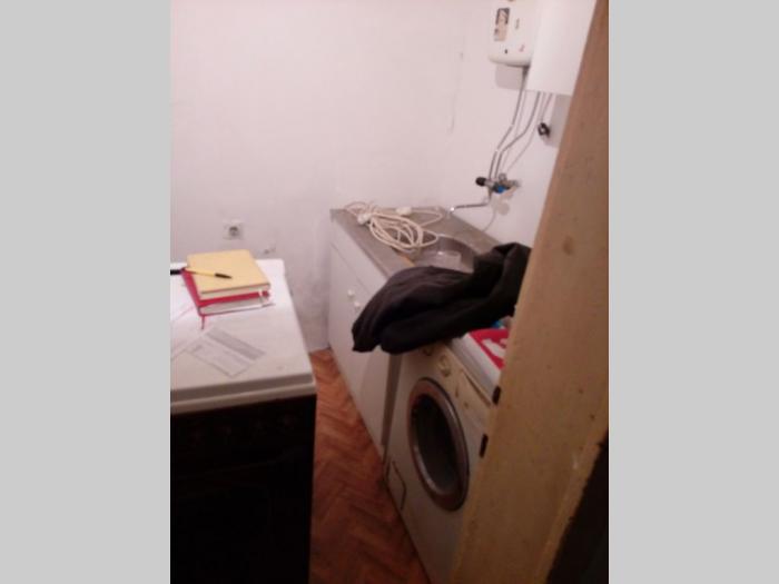 zemun,batajnički drum,3 5, 55m2,ta,pr, bašta, stan po vertikali besplatni mali oglasi