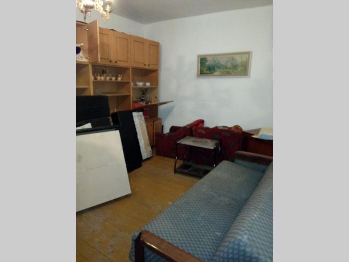 zemun,batajnički drum,3 5, 55m2,ta,pr, bašta, stan po vertikali besplatni mali oglasi