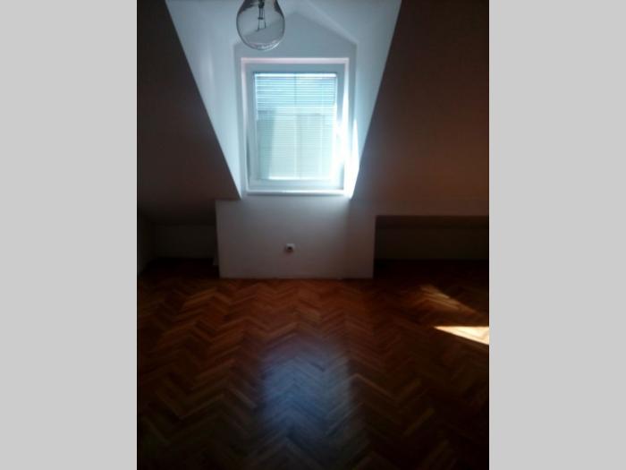 zemun, milana uzelca, 2 5, 50m2, 3 3, dupleks besplatni mali oglasi