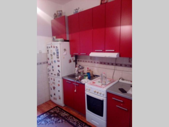 zemun,tošin bunar,stan u zajedničkom dvorištu, 2 5, ta ,renoviran , uknjižen besplatni mali oglasi