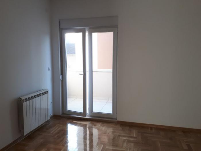 altina, pavla vujisića, 37m2, 1 5, novogradnja besplatni mali oglasi