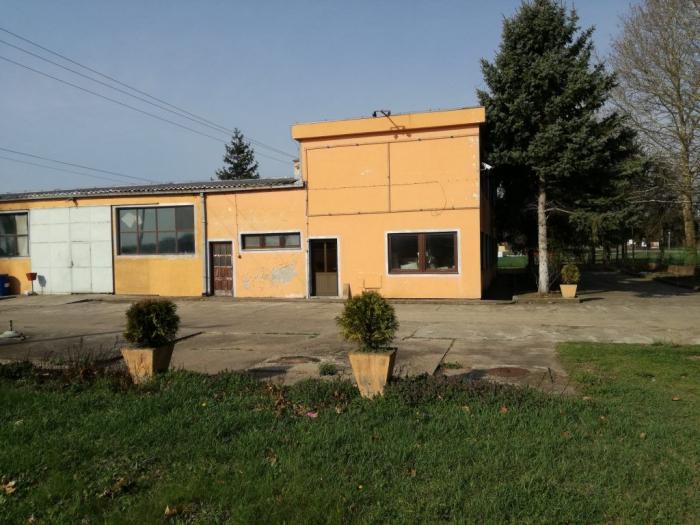 debeljača,hala 1200m2 zgrada sa placem 2,28ha besplatni mali oglasi