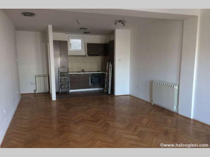 3 5, 85m2, đeram pijaca, đevđelijska besplatni mali oglasi