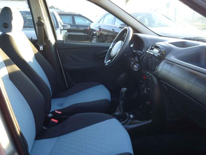 fiat punto 1 3 mjt besplatni mali oglasi