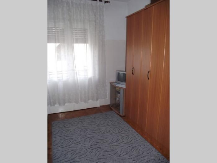 93m2, voždovac besplatni mali oglasi