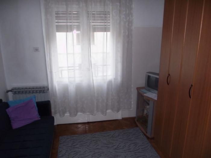 93m2, voždovac besplatni mali oglasi