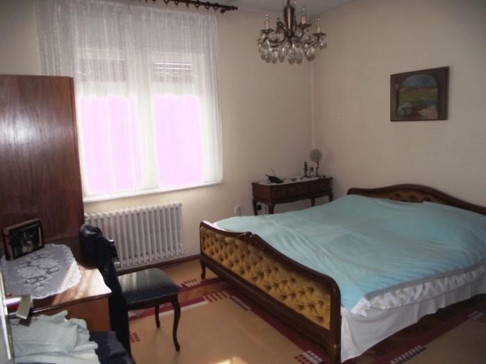 93m2, voždovac besplatni mali oglasi