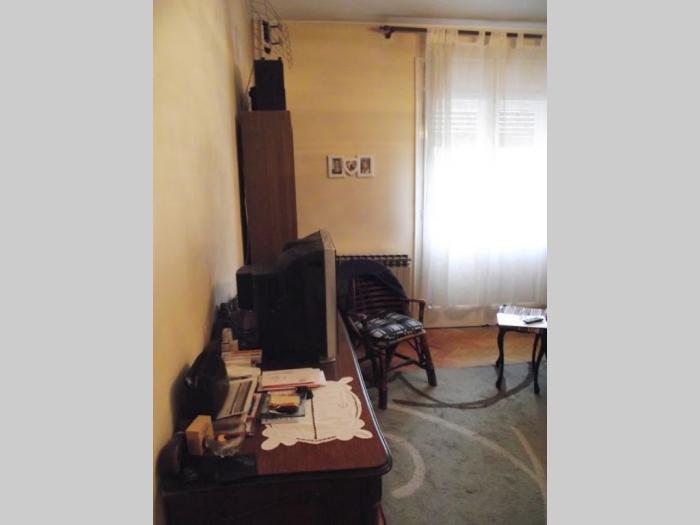 93m2, voždovac besplatni mali oglasi