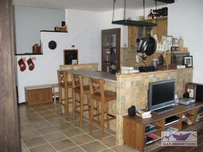 zlatibor, kraljevi konaci 292m2 besplatni mali oglasi