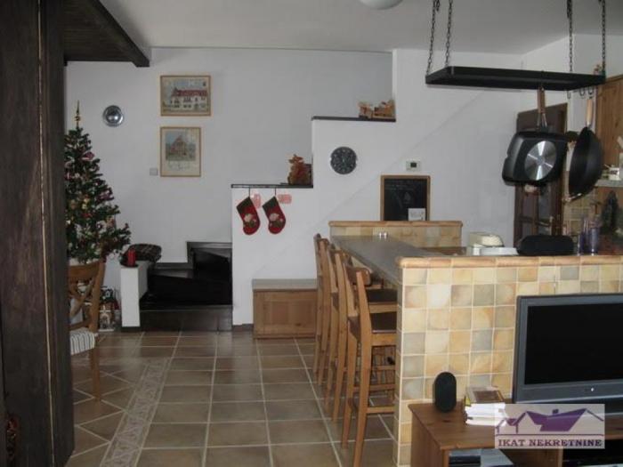 zlatibor, kraljevi konaci 292m2 besplatni mali oglasi