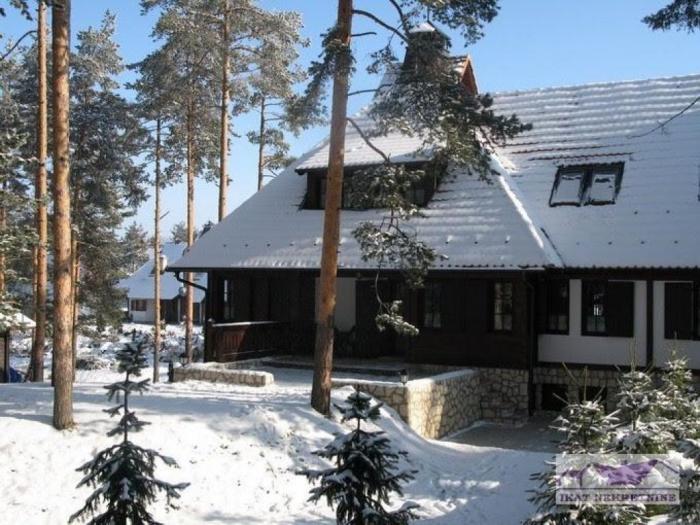 zlatibor, kraljevi konaci 292m2 besplatni mali oglasi