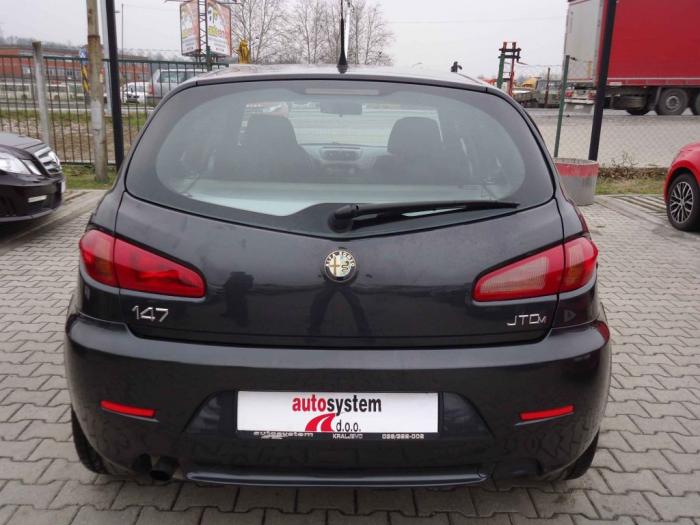 alfa romeo 147 1 9jtd besplatni mali oglasi
