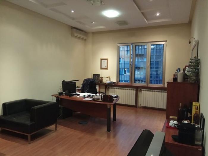 220m2, poslovni prostor, kancelarije, maršala birjuzova besplatni mali oglasi