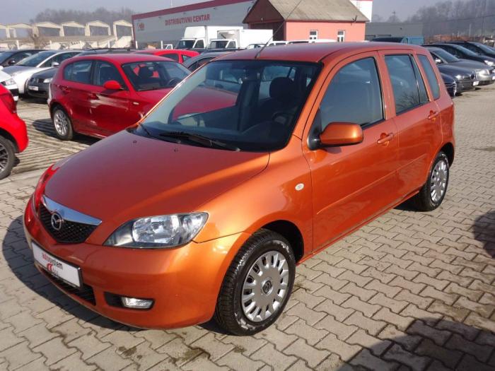 mazda 2 1 2 besplatni mali oglasi