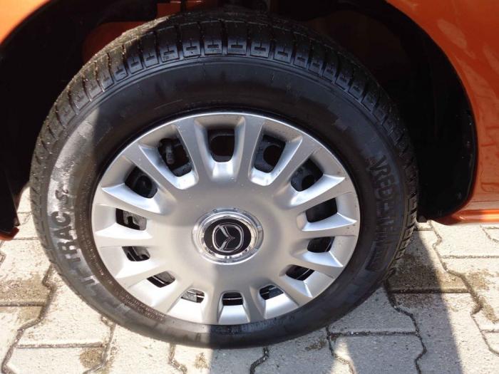 mazda 2 1 2 besplatni mali oglasi