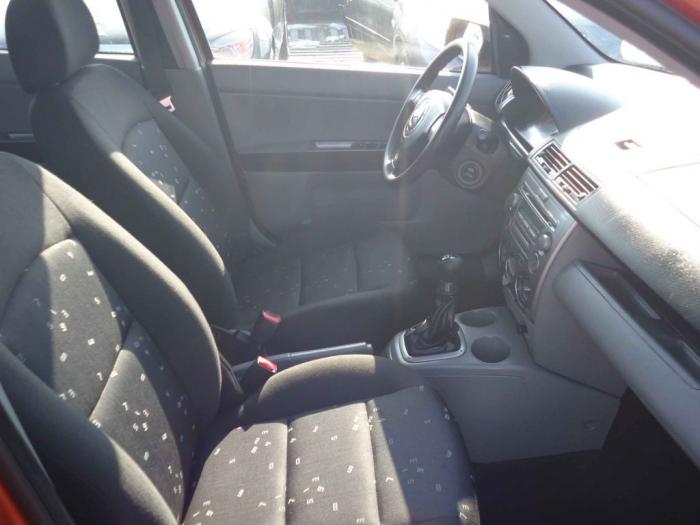 mazda 2 1 2 besplatni mali oglasi