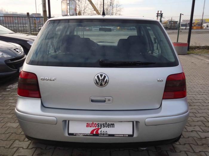 volkswagen golf 4 1 6 besplatni mali oglasi