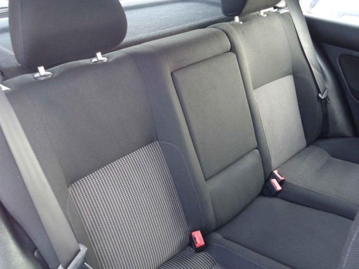 volkswagen golf 4 1 6 besplatni mali oglasi