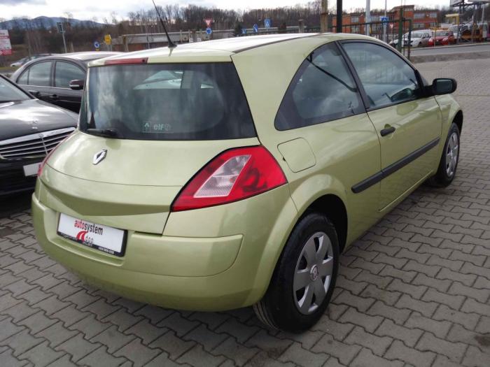 renault megane 1 6 besplatni mali oglasi