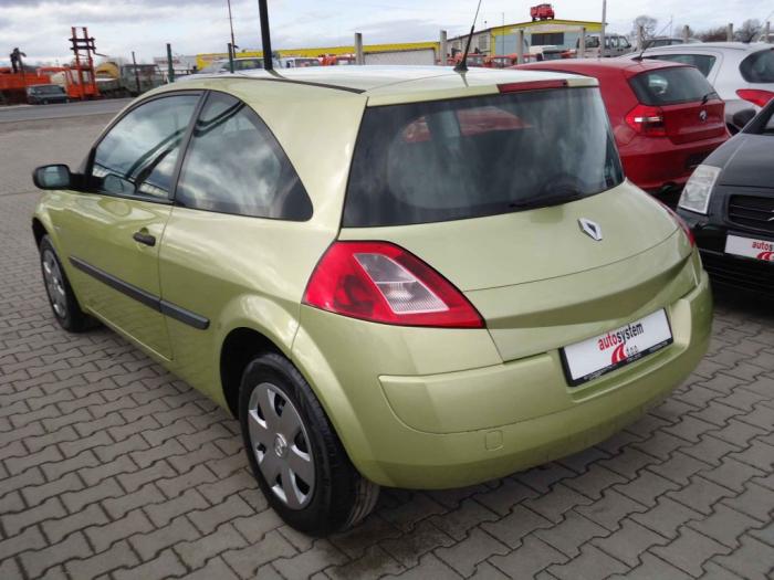 renault megane 1 6 besplatni mali oglasi