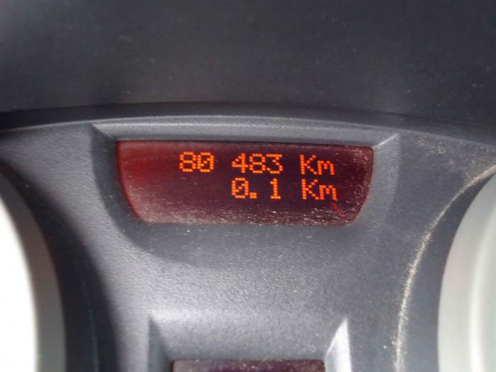 renault megane 1 6 besplatni mali oglasi