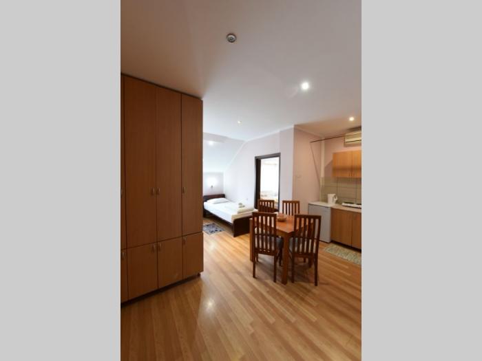 prenoćište novi sad, sobe i apartmani za izdavanje, smeštaj besplatni mali oglasi