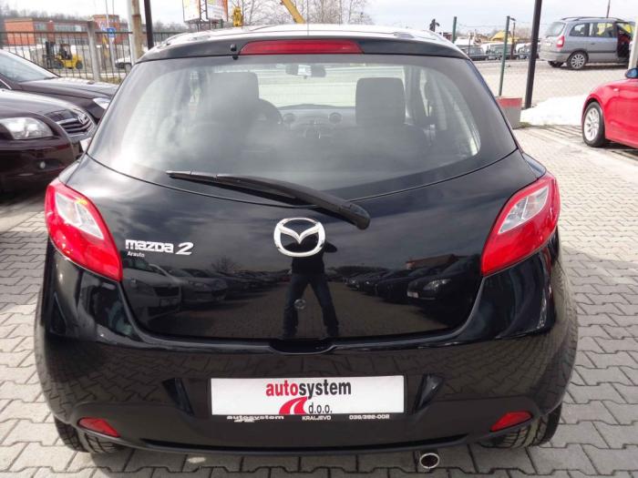 mazda 2 1 3 besplatni mali oglasi