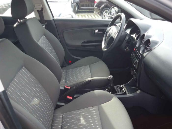 seat ibiza 1 4 besplatni mali oglasi