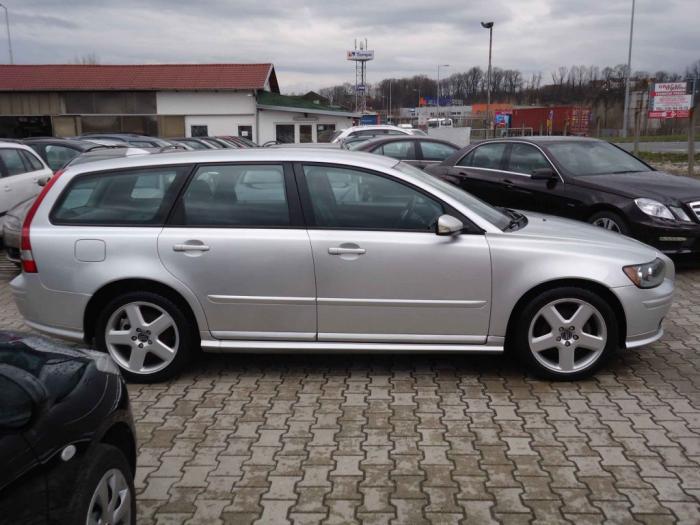 volvo v50 1 6d besplatni mali oglasi