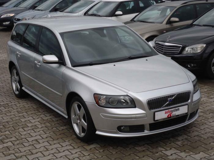 volvo v50 1 6d besplatni mali oglasi