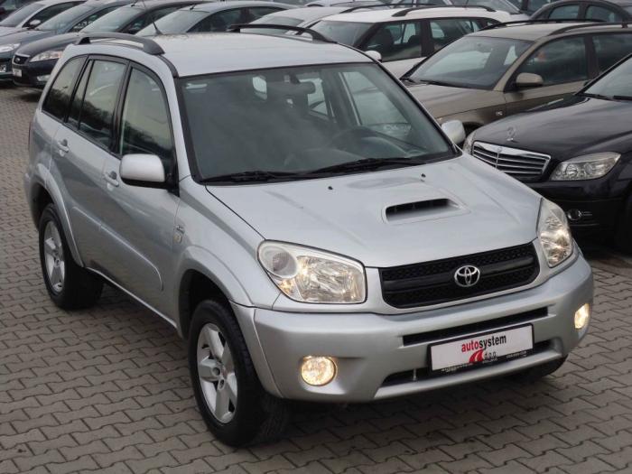 toyota rav 4 2 0d4d 4x4 besplatni mali oglasi