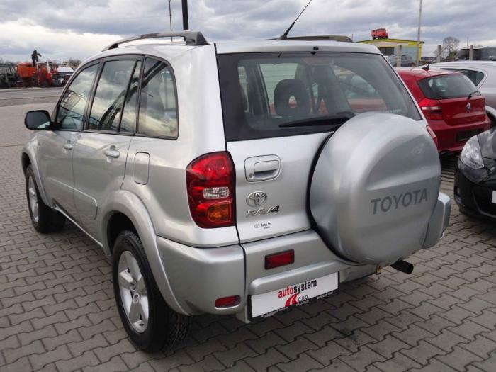 toyota rav 4 2 0d4d 4x4 besplatni mali oglasi