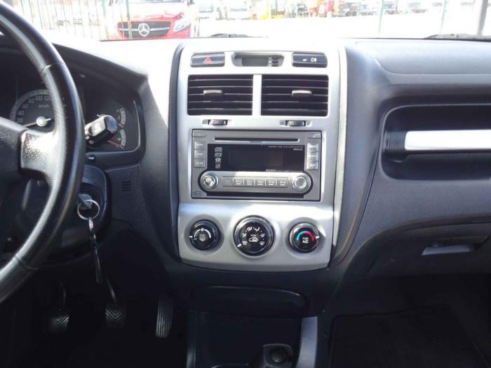 kia sportage 2 0 besplatni mali oglasi