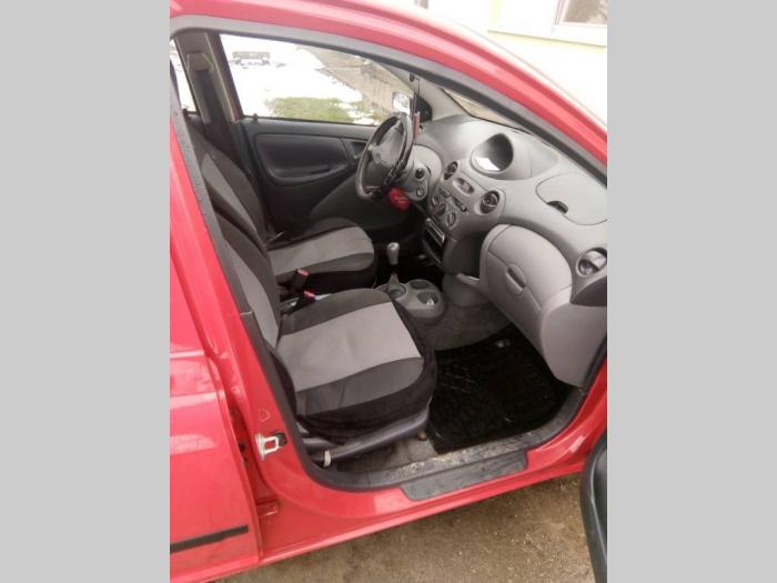 toyota yaris, 2001 godište prodaja besplatni mali oglasi