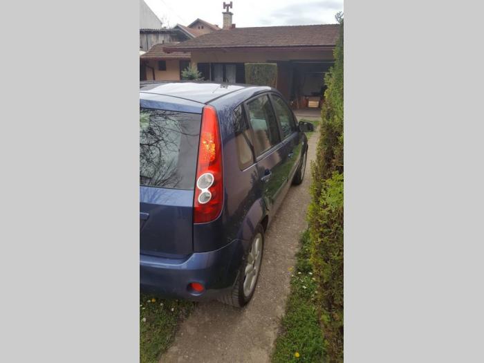 ford fiesta 2006 godište prodaja besplatni mali oglasi