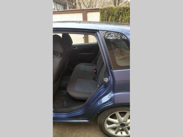 ford fiesta 2006 godište prodaja besplatni mali oglasi