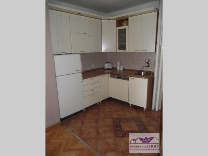 3 0, 72m2, novi beograd, blok 23, milutina milankovića besplatni mali oglasi