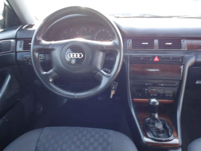 audi a6 2 5 besplatni mali oglasi