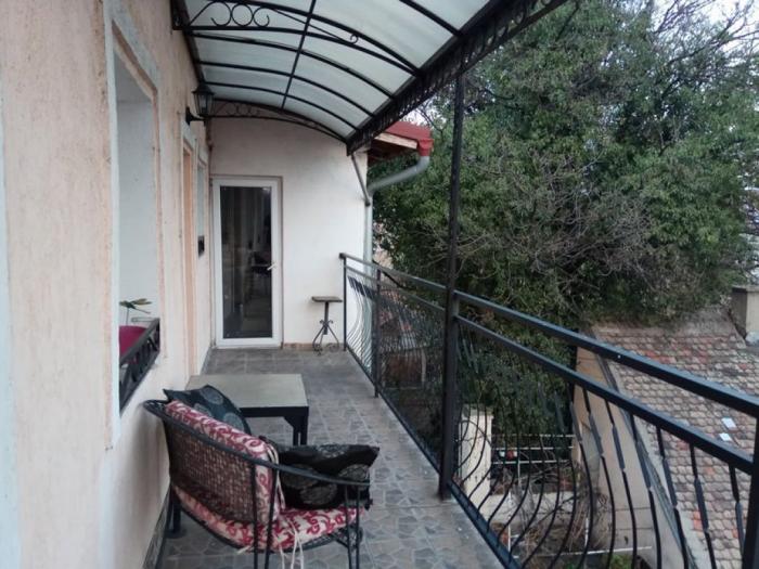 2 0, 91m2 sa terasom, zemun, gundulićeva,bez ulaganja besplatni mali oglasi