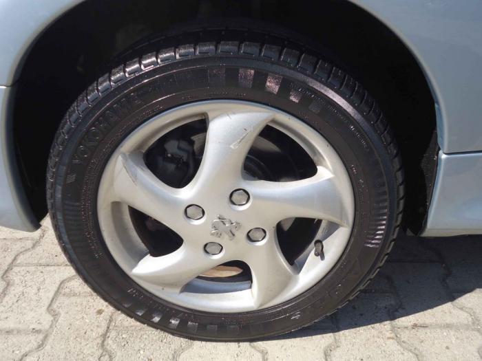 peugeot 206 1 6 besplatni mali oglasi