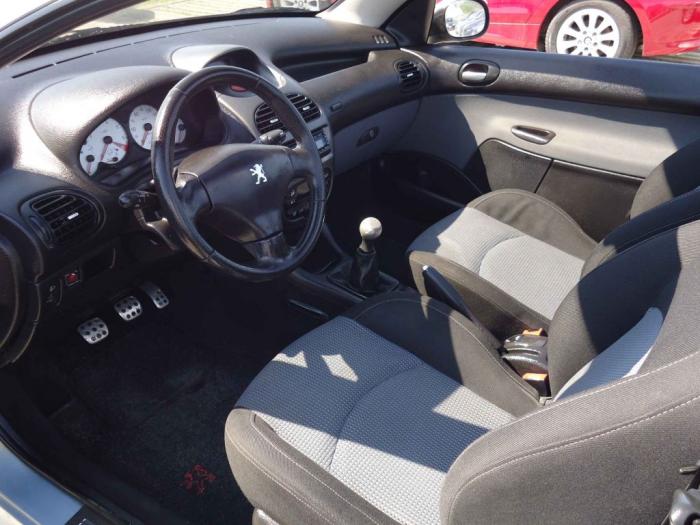 peugeot 206 1 6 besplatni mali oglasi