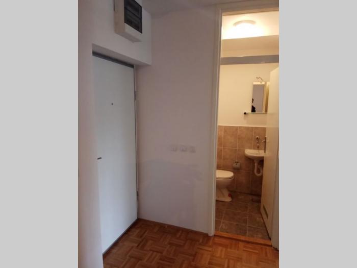 3 0, 87m2, bežanijska kosa ii, vojni besplatni mali oglasi