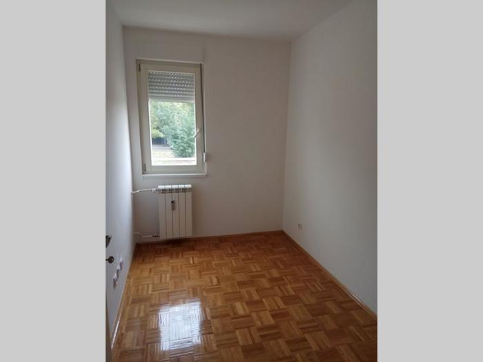 3 0, 87m2, bežanijska kosa ii, vojni besplatni mali oglasi