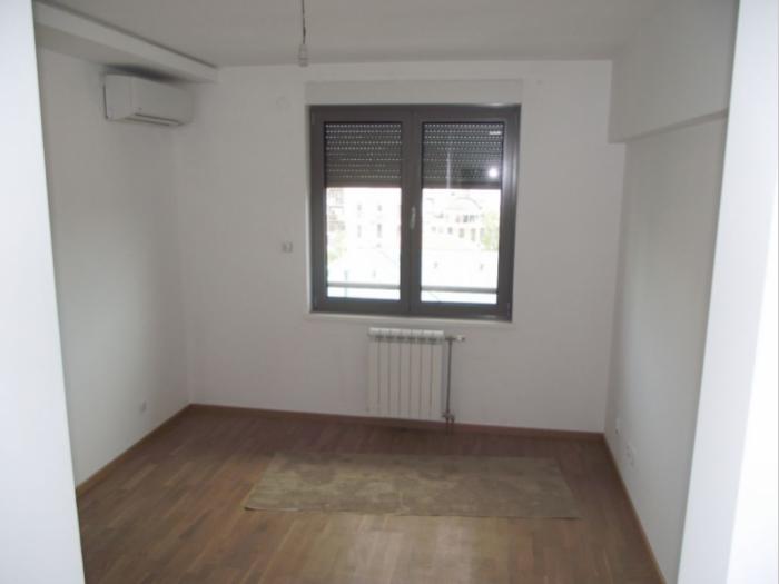 4 0, 106m2, kod vojislava ilića, sporedna mirna ulica besplatni mali oglasi