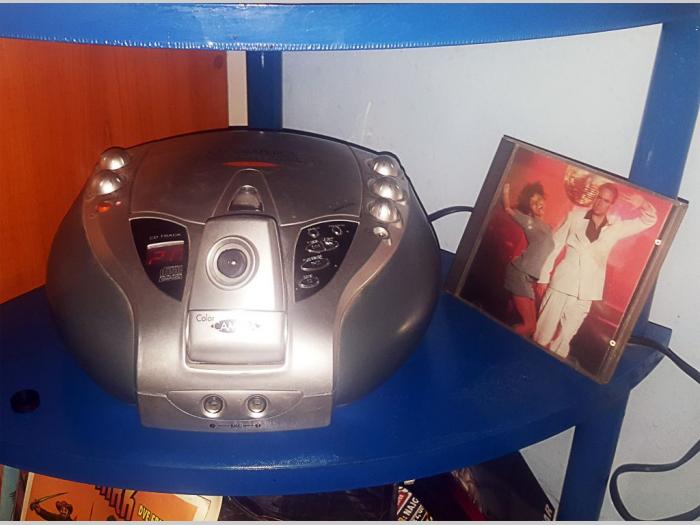 karaoke cd plejer uređaj sa kamerom poklon besplatni mali oglasi