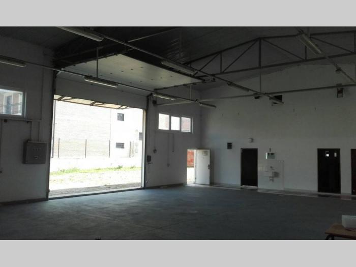 izdajem halu 370m2, rakovica vozdovac besplatni mali oglasi