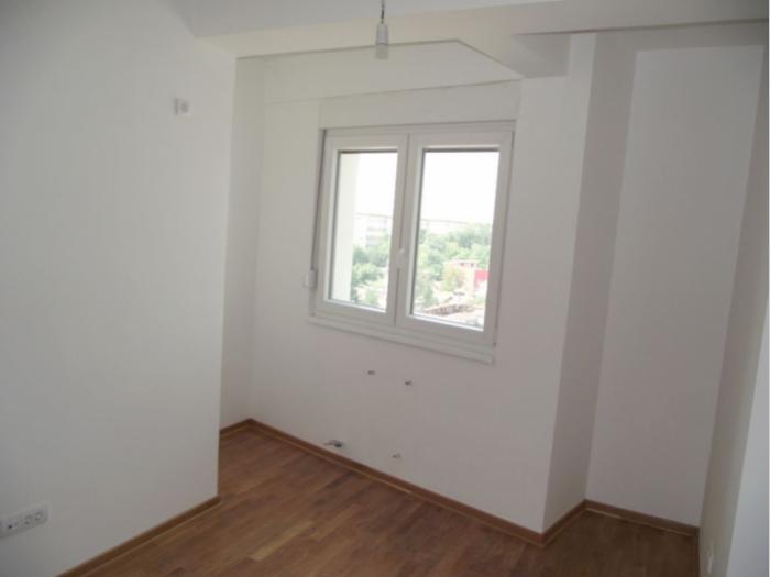4 0, 117m2, crveni krst, vojislava ilića, novo besplatni mali oglasi