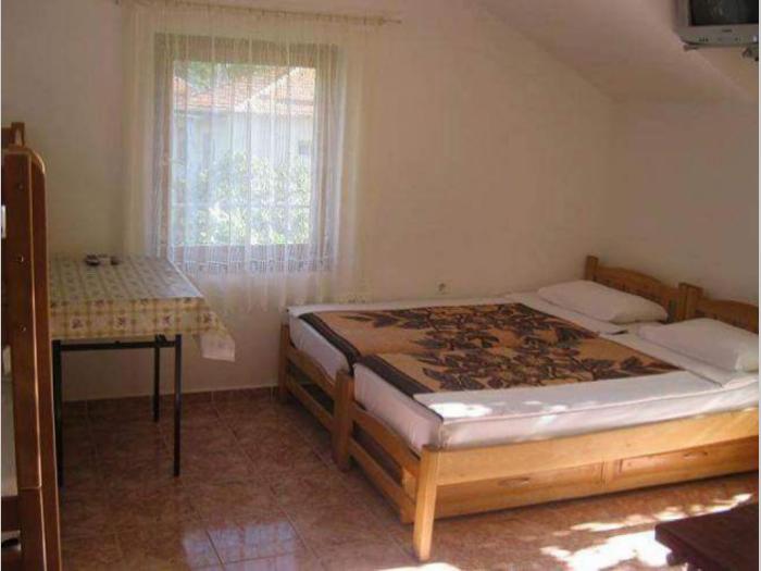 izdavanje soba i apartmana risan boka kotorska besplatni mali oglasi