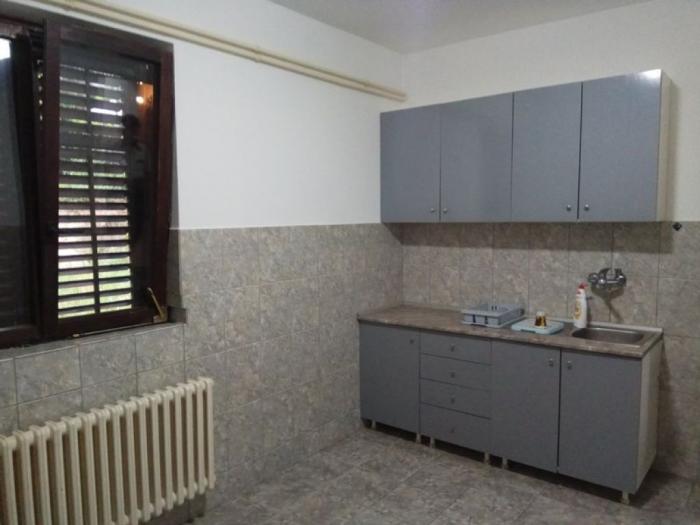 višnjica, kuća sa 4 stana i pogledom na dunav besplatni mali oglasi